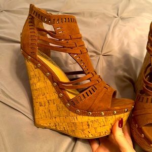 Size 8.5 platform wedges